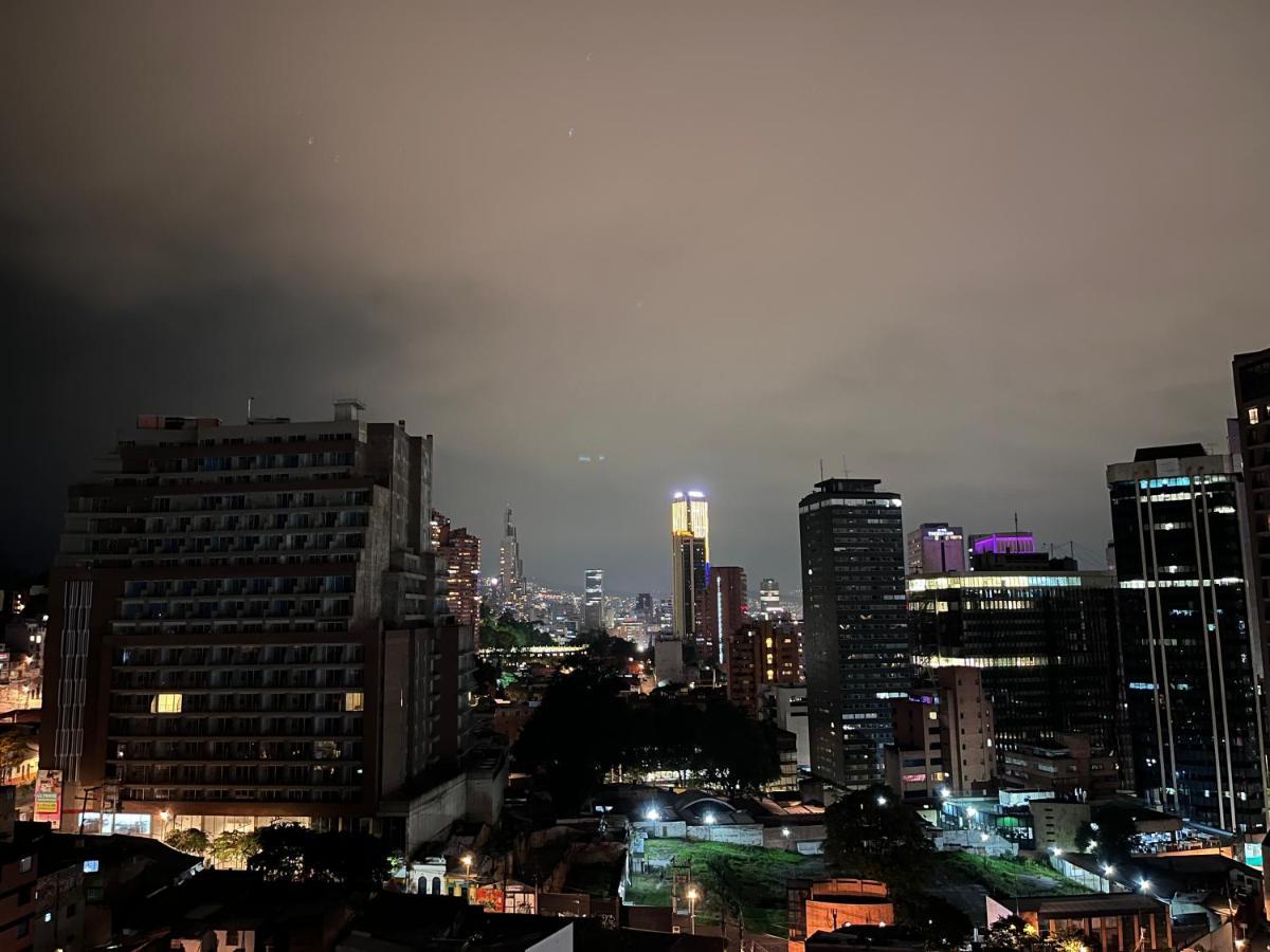 Penthouse Con Vista A Los Cerros. Bogotá Eksteriør billede